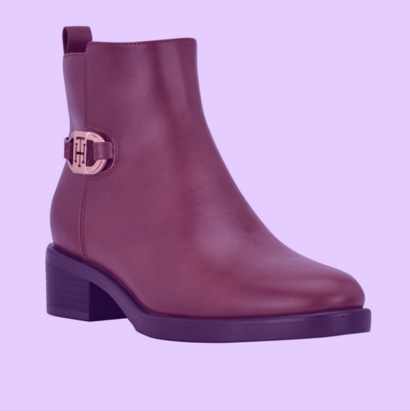 🔶️ Tommy Hilfiger 'Imera' Booties 🔶️ - Picture 1 of 10